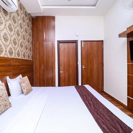 Hotel Fusion Patiāla Zewnętrze zdjęcie